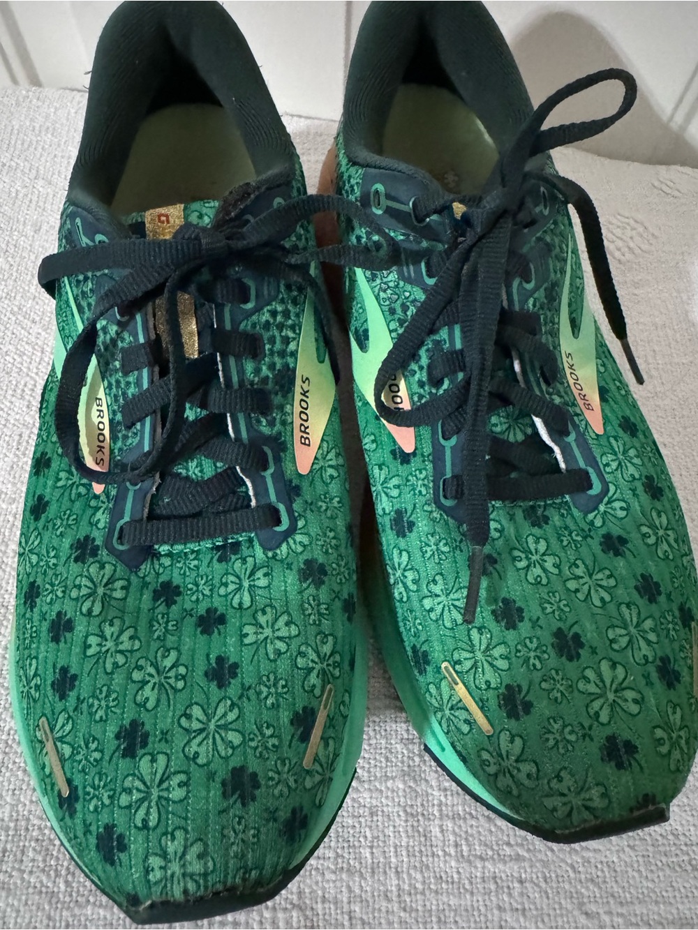 Brooks Ghost 14 Shamrock - Men’s Size 9.5 medium (B)